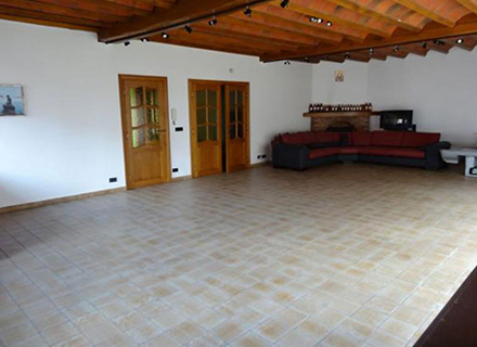 salle01-lapetite-bleue-gozee